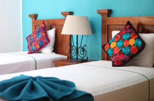 South Shore Hotel Area Hotel | Hotel Casa Iguana Mismaloya