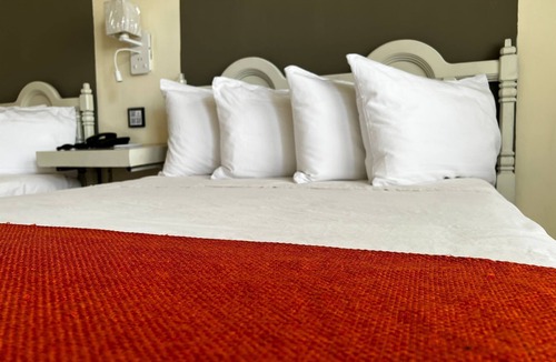 Nuevo Laredo Hotel | Hotel Los Robles