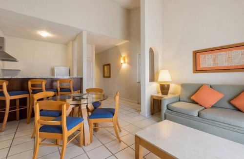 Campo de Golf Fonatur Hotel | Hotel ∙ Stunning 1BR Junior Suite Steps to Punta Sur Golf Course