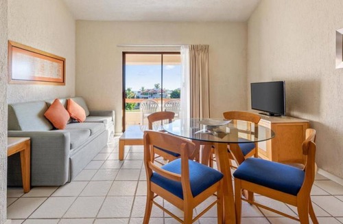Campo de Golf Fonatur Hotel | Hotel ∙ Stunning 1BR Junior Suite Steps to Punta Sur Golf Course