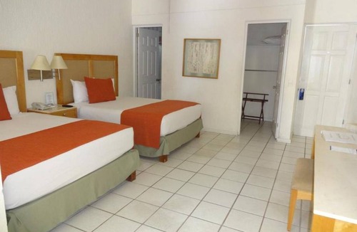 Campo de Golf Fonatur Hotel | Hotel ∙ Vibrant 1BR Condo Walking Distance to Punta Sur Golf Course