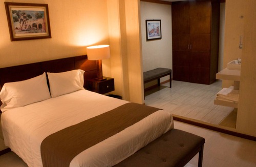 Tlaxcala Hotel | Hotel Tlaxcala (one block from the zocalo of Tlaxcala)