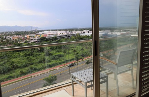 Puente del Mar Resort | Hotel Palacio Mundo Imperial