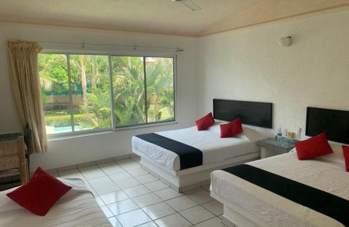 Manzanillo Hotel | Hotel Parotas Manzanillo