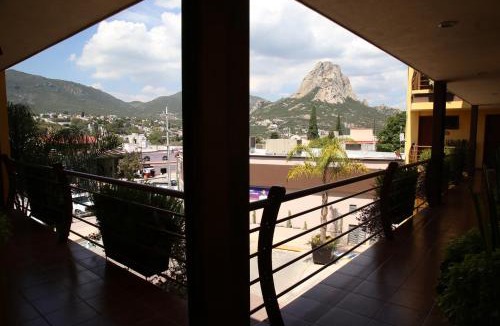 Bernal Hotel | Hotel Plaza Bernal