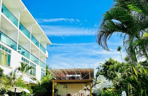 Rincon de Guayabitos Hotel | Hotel Rega Suites Guayabitos - Family & Kitchen