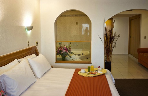 Santa Cruz Nieto Hotel | Hotel San Juan Park