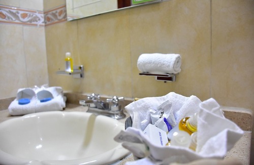 Tula de Allende Hotel | Hotel Suite Azomali