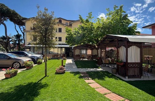 Marina di Massa Hotel | Hotel Virginia