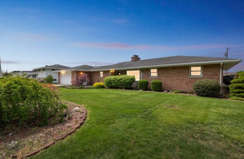 Elkhart House | House ∙ 3 bedrooms ∙ 6 guests