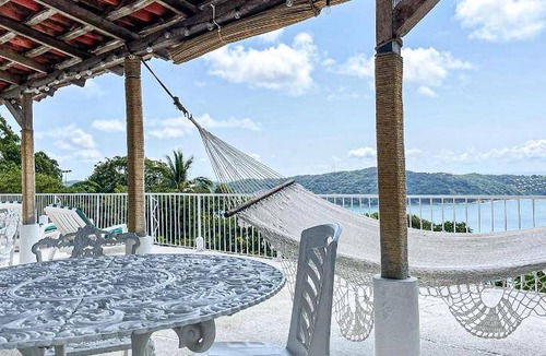 Pichilingue House | House ∙ 5 bedrooms ∙ 15 guests