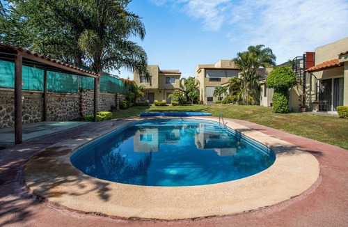 Chantepec House | House in condominium with swimming pools