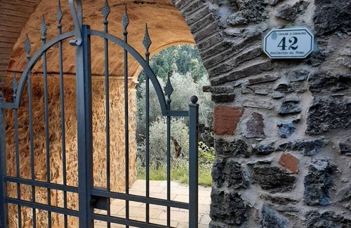 Villabuona House | House on hillside with garden. Relaxation near Lucca and the sea. Pets allowed
