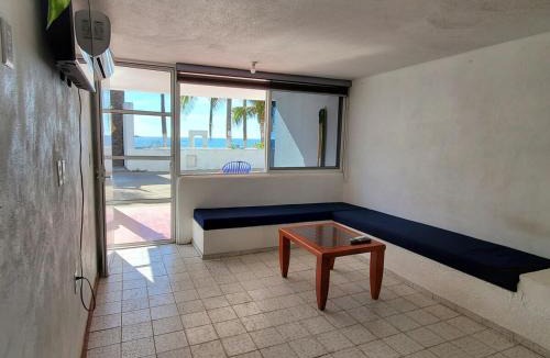 Manzanillo House | House on the Beach