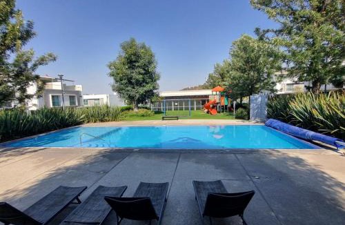 Zapopan House | House with air conditioning and pool