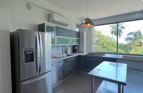 North End Condo | HUGE Loft at Casa Arroyo w/Ocean Views, Pool & Kitchen!