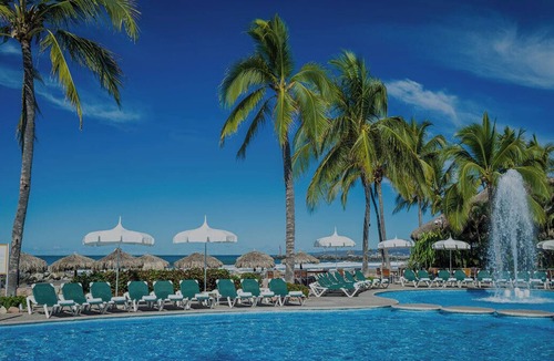 Las Jarretaderas Apartment | I bedroom suite sleeps 2. living room sleeps 4 . kitchenette and bathroomn