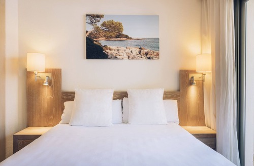Capdepera Hotel | Iberostar Waves Pinos Park