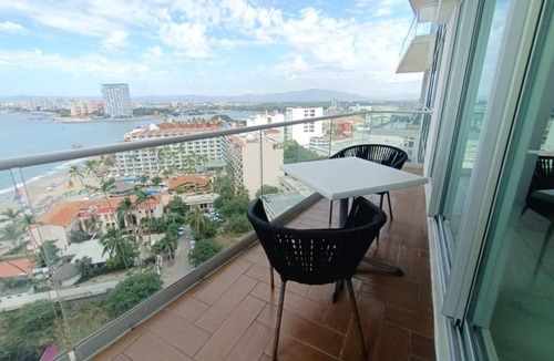 North Hotel Zone Condo | ICON VALLARTA 2-1402 ESPECTACULAR VIEW OF BANDERAS BAY CONDO