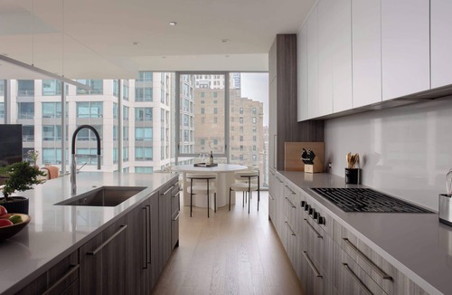 Downtown Chicago Apartment | Iconic Downtown Penthouses Getaway + City Views