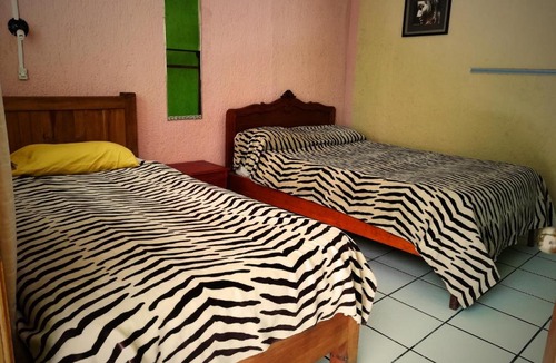 Del Cerrillo Hostel | Iguana Hostel