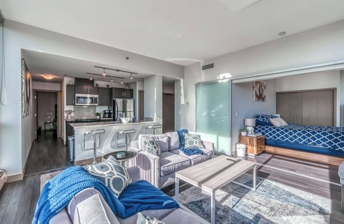 Beltline House | Immaculate 2 BD DT Condo w/Panoramic City Views!