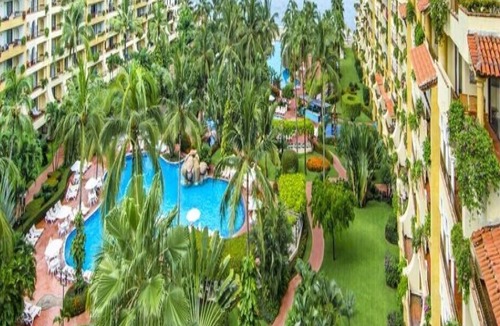 Marina Vallarta Condo | Impeccable Oceanfront Puerto Vallarta Suite with stunning views