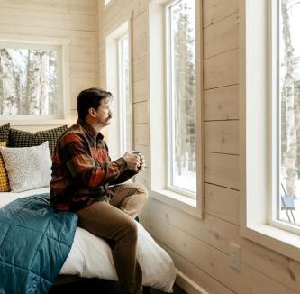Chugiak House | Incredible Cabin Surrounded by Trees and Hot-tub Provided in Anchorage, Alaska