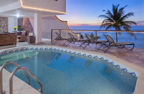 Amapas Condo | Incredible views over los muertos beach, Sky Suite B