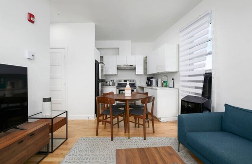 Gay Village Apartment | Inviting 2BR1B in Village Downtown