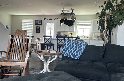 Cambridge House | Ironman & Eagleman - New 4-bedroom Home in Charming Cambridge