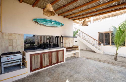 Barra de Colotepec House | Isla Neptuno-Villa In Puerto Escondido