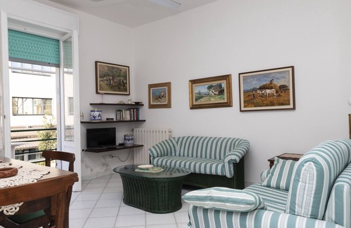 Marina di Castagneto Carducci Apartment | NEWLY RENOVATED APARTMENT