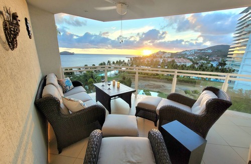 Ixtapa Condo | Ixtapa Paradise: 1 Bedroom, 2 Bath Condo at BVG Marina Stunning Sunset Views!
