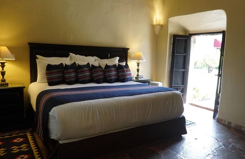 El Marques Apartment | Jr Suite in Hacienda Mesón Real de Plata