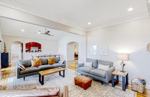 Laurel Park House | Jump Off Rock Retreat