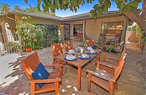 West Beach House | Juniper Cottage - Coastal Designed Cottage Near West Beach!