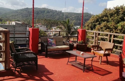 Chacala House | Just STEPS to the beach, 2-bedroom pet friendly bungalow in Chacala