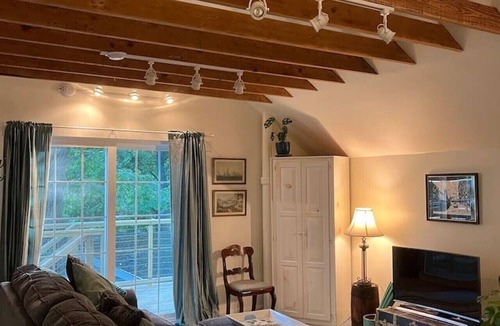 Chatham Apartment | Kinderhaus Loft in Chatham, NY