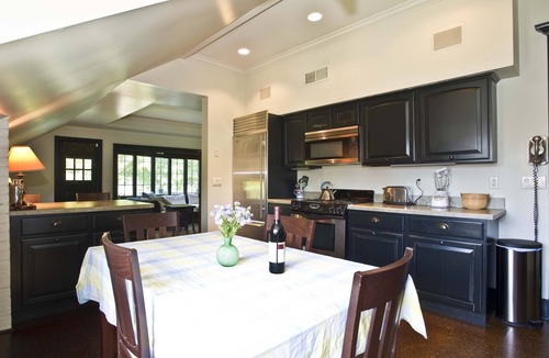 Washington House | "Kirby" Best 10 Star Home, Historic Green Walking Location! 2HrsNYC, BBQ,Hot Tub