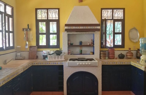 Piste House | La casa de piedra y colores