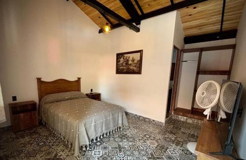 Tequisquiapan Hotel | LA CASA ROJA