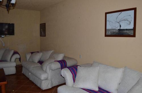 Xichu House | La Mexicana