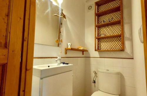 Pont de Molins Apartment | La Muga