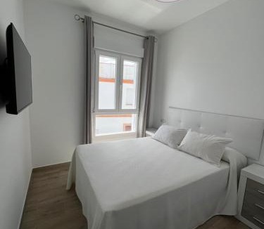 El Cuervo de Sevilla Apartment | La Plaza Apartments