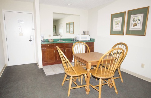 Hiawassee Hotel | Lake Chatuge Lodge
