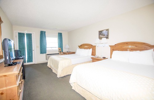Hiawassee Hotel | Lake Chatuge Lodge