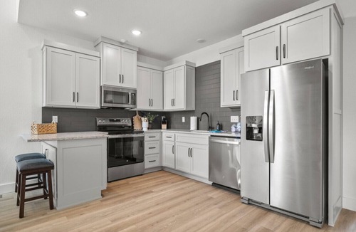 Reeds Spring Apartment | Lake Retreat | Poolside, Dock & 2 Living Spaces