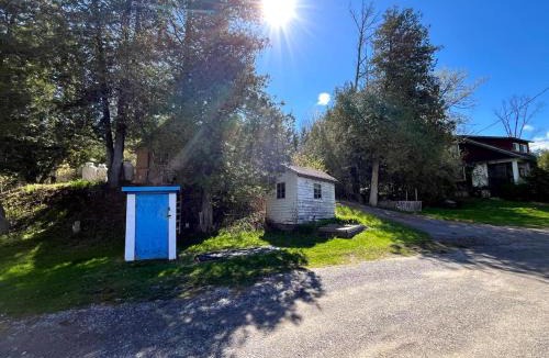 Gores Landing House | Lakefront Cottage on Rice Lake Nature Getaway