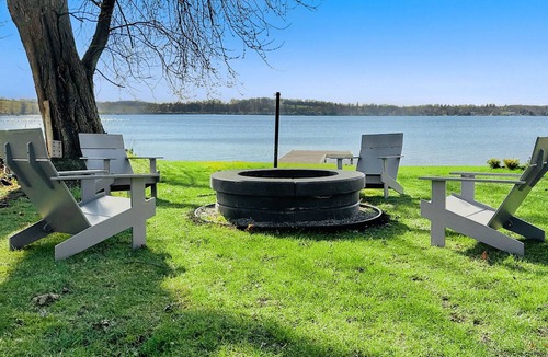 Bridgenorth House | Lakefront House! 2 Large Decks + Private Yard